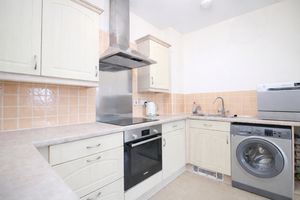 Kitchen- click for photo gallery